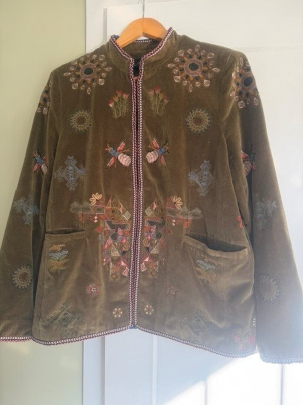 Zara Woman Embroidered Jacket - Large